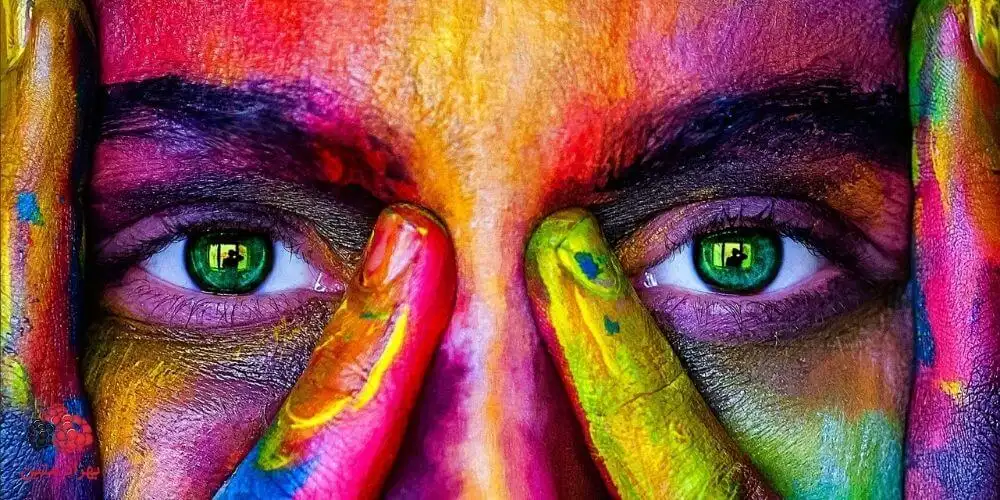 رنگ چشم‌ها هم در انتخاب رنگ لباس تأثیرگذار است